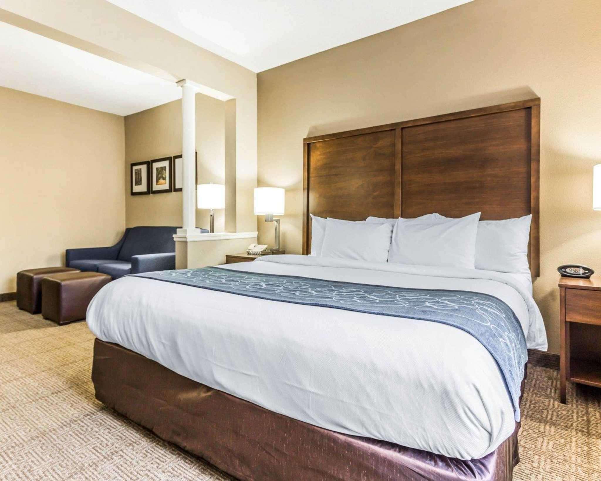 Comfort Suites At Isle Of Palms Connector Mount Pleasant Eksteriør billede