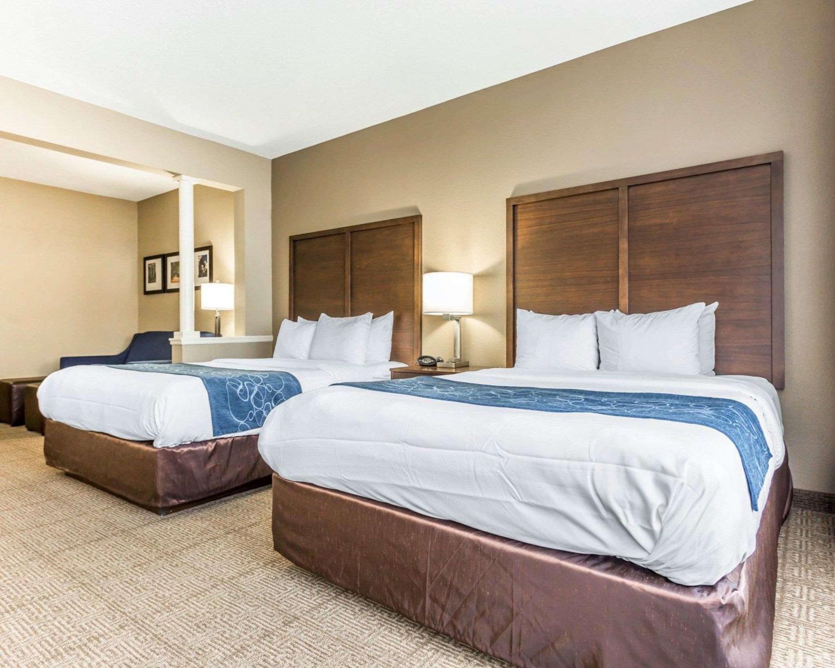 Comfort Suites At Isle Of Palms Connector Mount Pleasant Eksteriør billede
