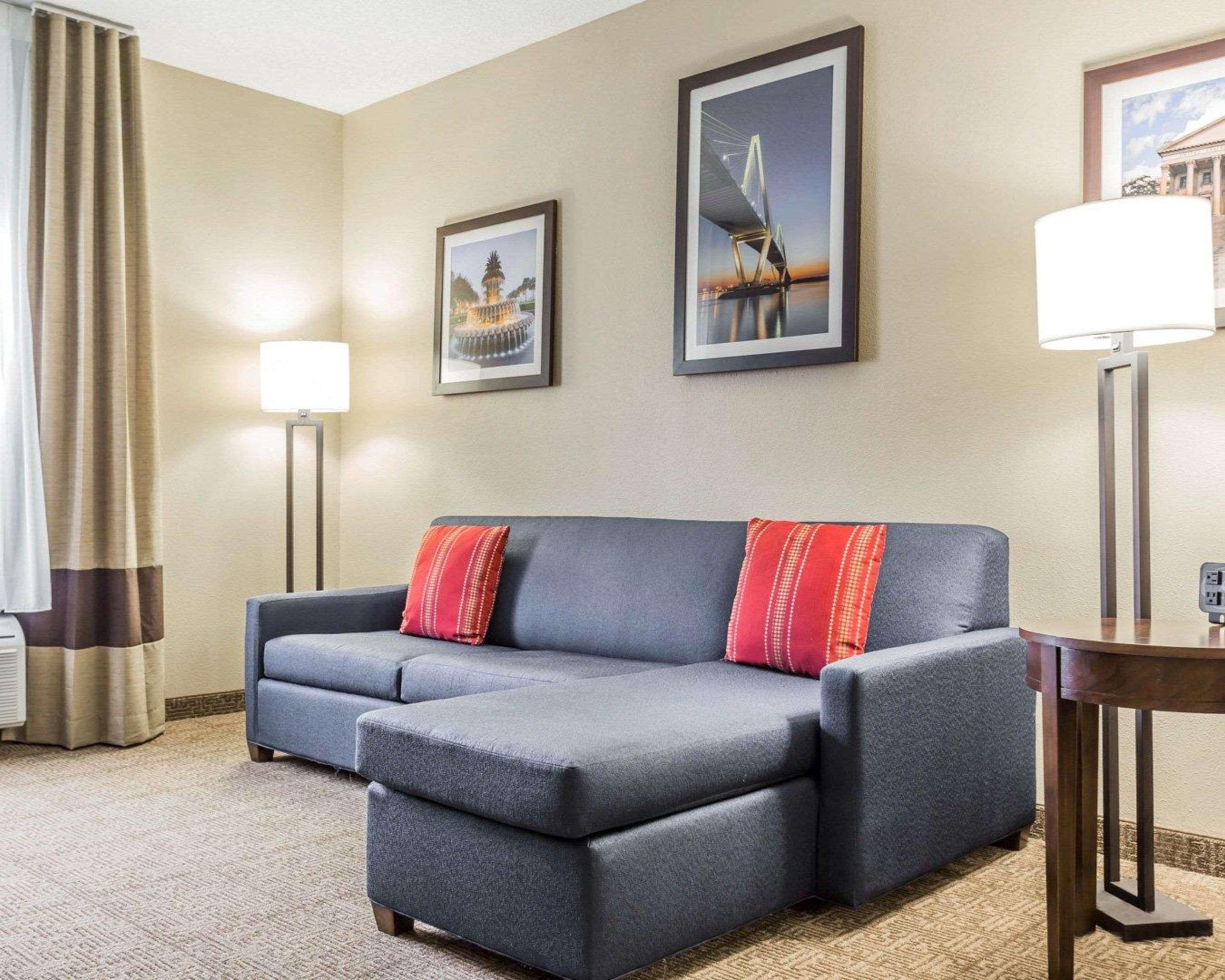 Comfort Suites At Isle Of Palms Connector Mount Pleasant Eksteriør billede