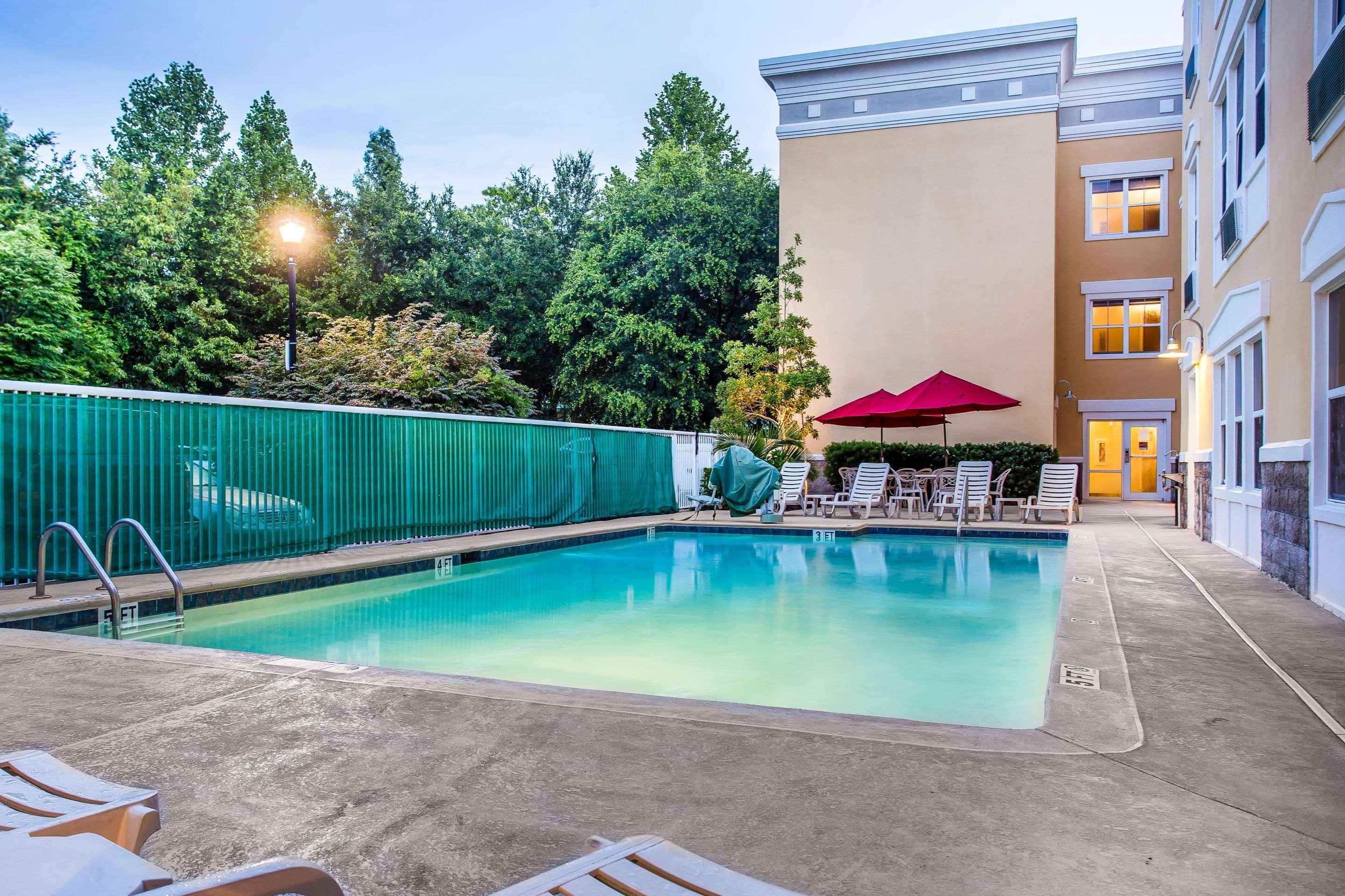 Comfort Suites At Isle Of Palms Connector Mount Pleasant Eksteriør billede