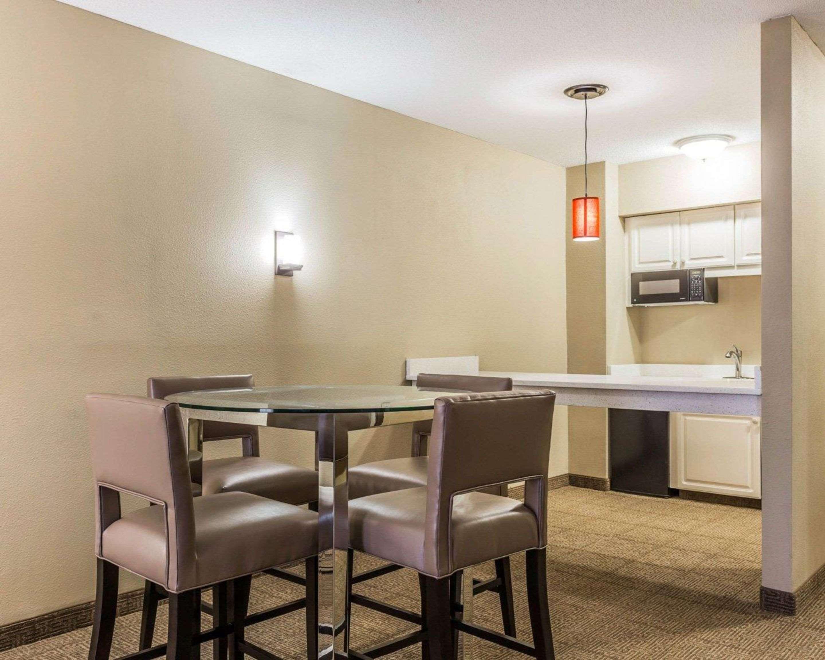 Comfort Suites At Isle Of Palms Connector Mount Pleasant Eksteriør billede