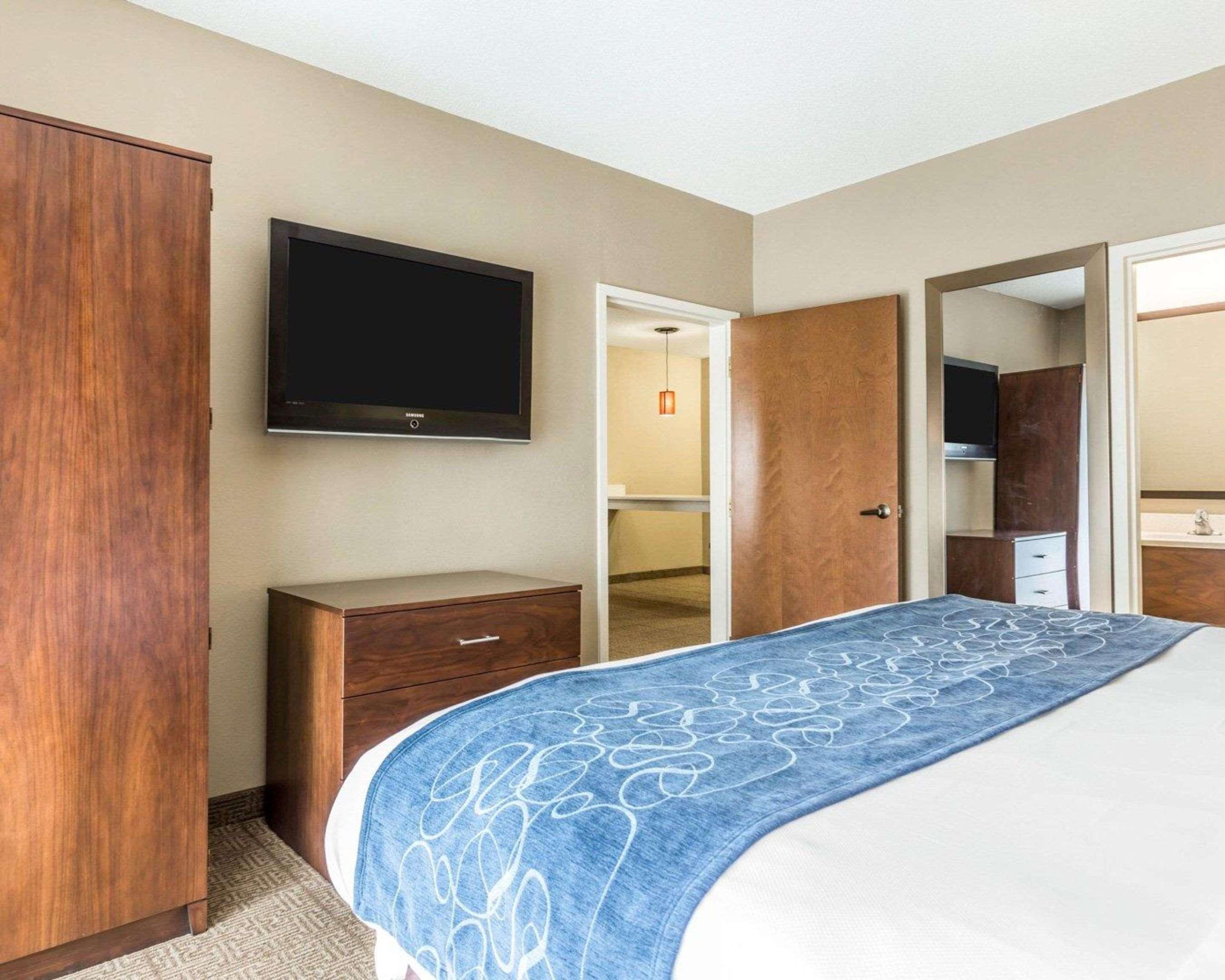 Comfort Suites At Isle Of Palms Connector Mount Pleasant Eksteriør billede