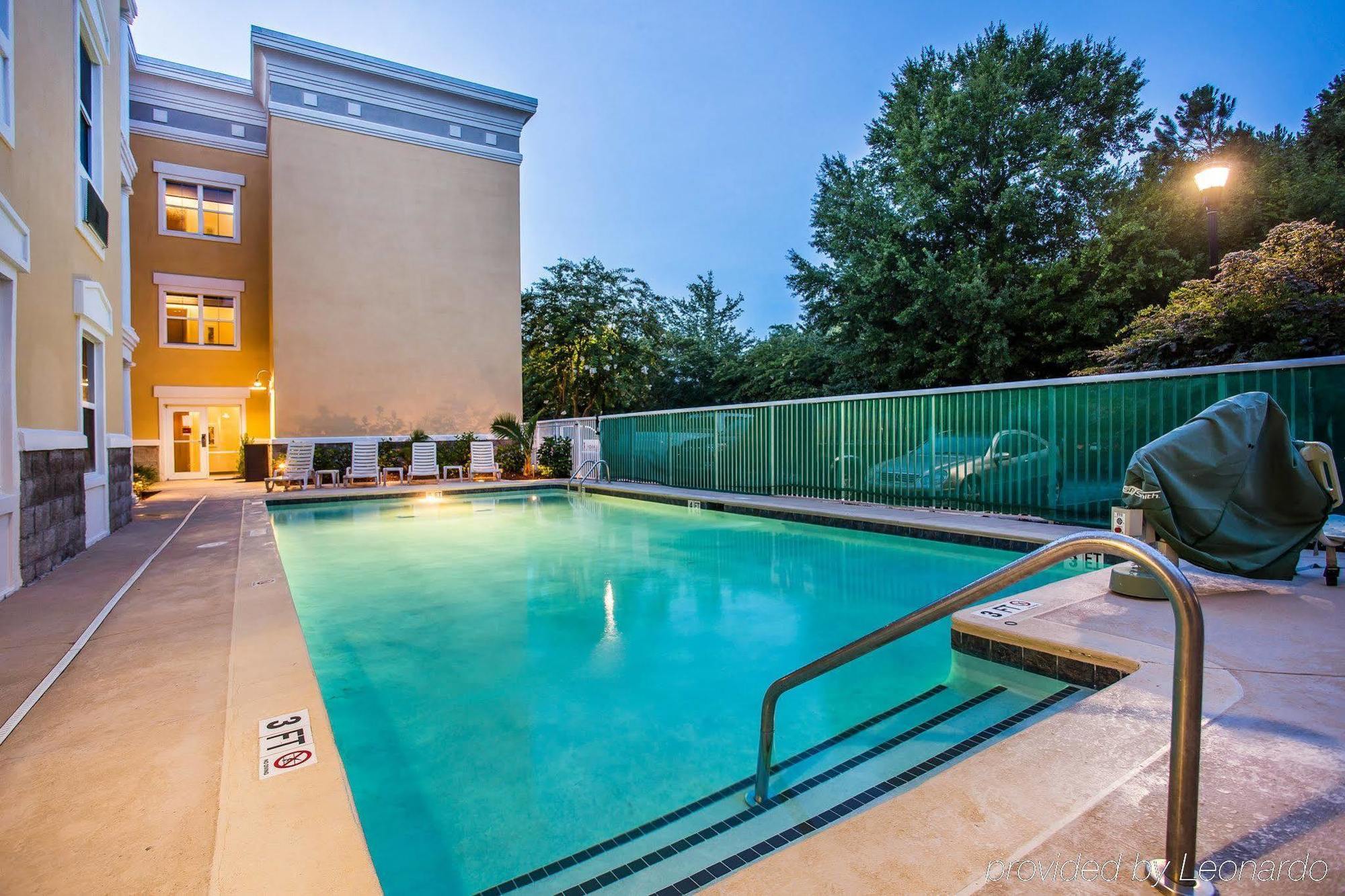 Comfort Suites At Isle Of Palms Connector Mount Pleasant Eksteriør billede
